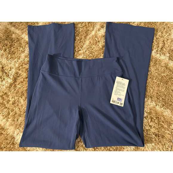 Lululemon Pants - Groove Nulu HR FLARED Pant Regular